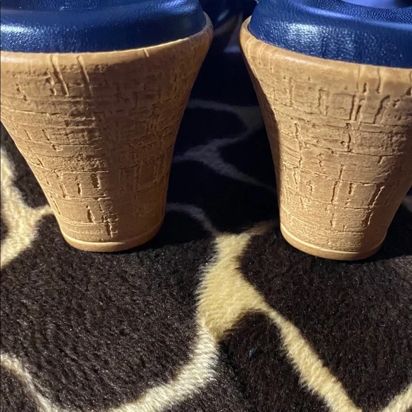 Italian Shoemakers Blue Denim Shania Wedges - Picture 10 of 11